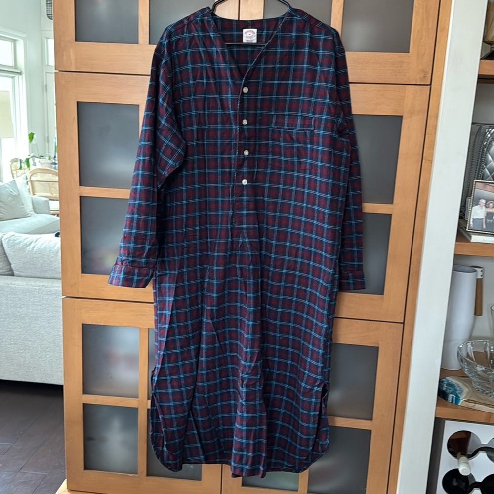 Brooks Brothers Night Shirt size Medium; flannel 100% cotton plaid